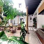 Hotel Rosa De Oro